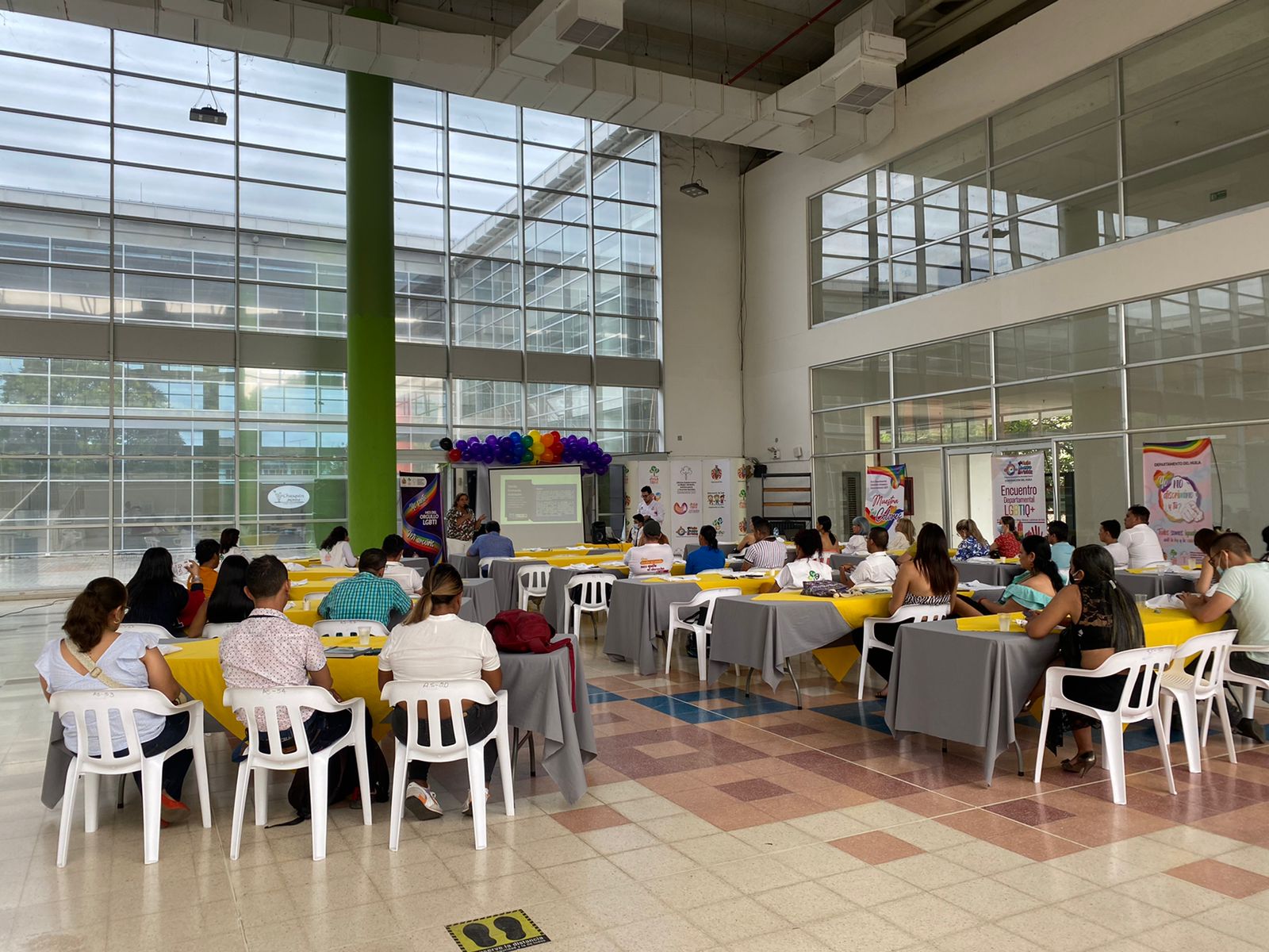 Espacio de participación de actores sociales para política pública nacional LGBTI en Neiva