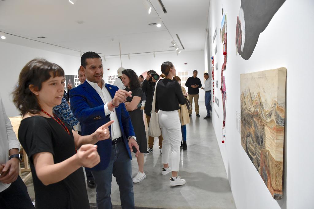 En alianza con el Museo de Arte Moderno de Medellín el Ministerio del Interior ofrece exposición de arte étnica e indígena.