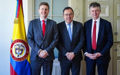 Ministro Prada se reúne con Embajador del Reino Unido