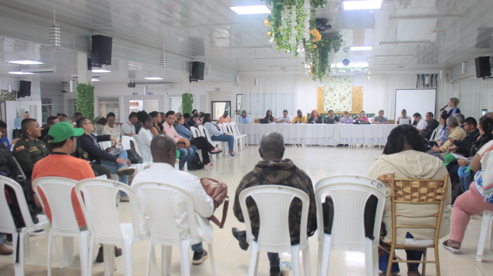 La viceministra del Interior, Lilia Solano, atendió el Puesto de Mando Unificado por la Vida (PMUV) que se llevó a cabo en Santander de Quilichao, al norte del departamento del Cauca