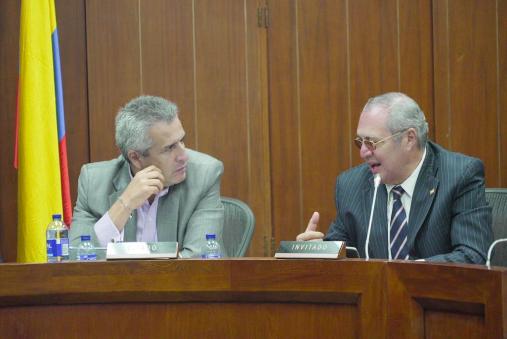 08 08 23 MinInterior buscará materializar el gran acuerdo nacional que propone el Presidente Petro Luis Fernando Velasco El Ministro Luis Fernando Velasco socializará con los congresistas la agenda de reformas dos semanas antes de ser radicadas.