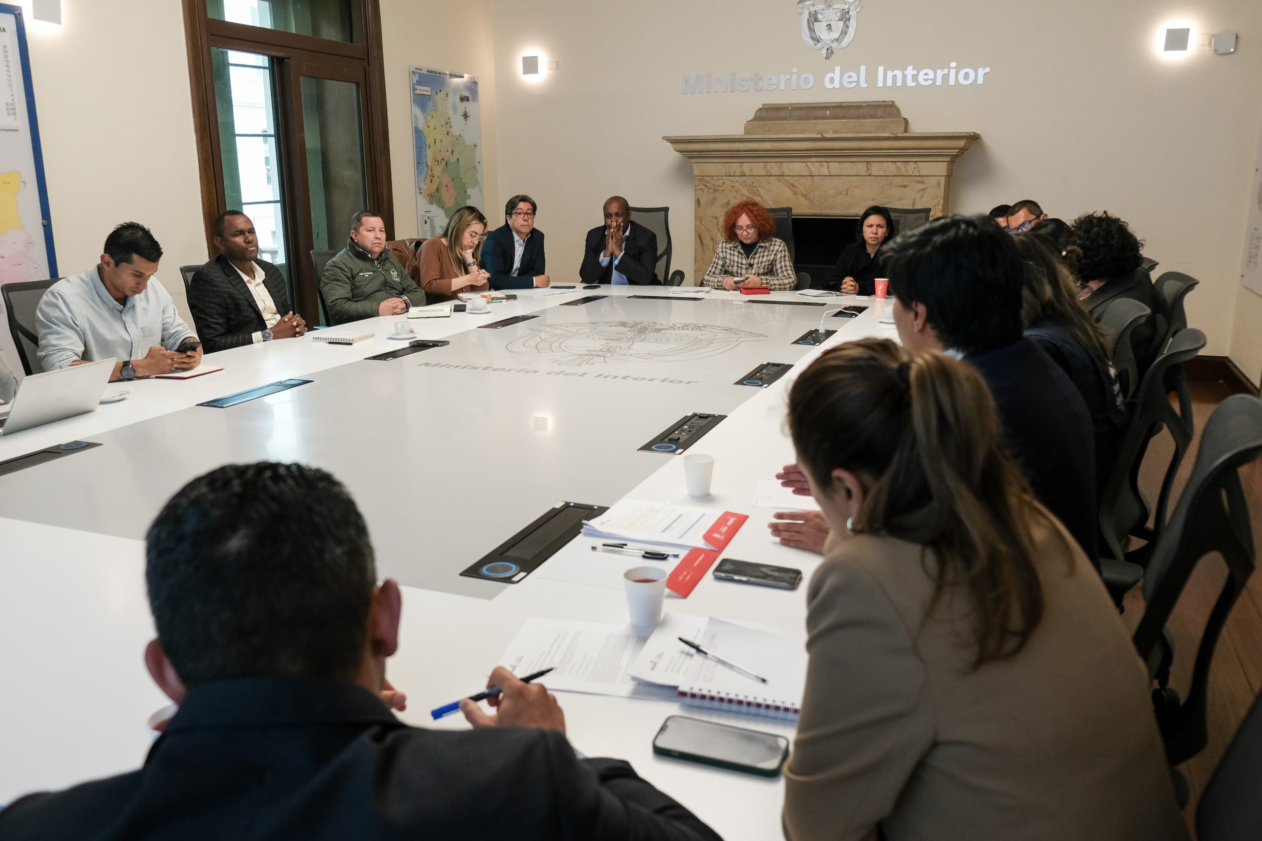 Gobierno y Alcaldía de Bogotá trazan acciones para retorno y reubicación definitiva de indígenas embera katio que se encuentran en el Parque Nacional