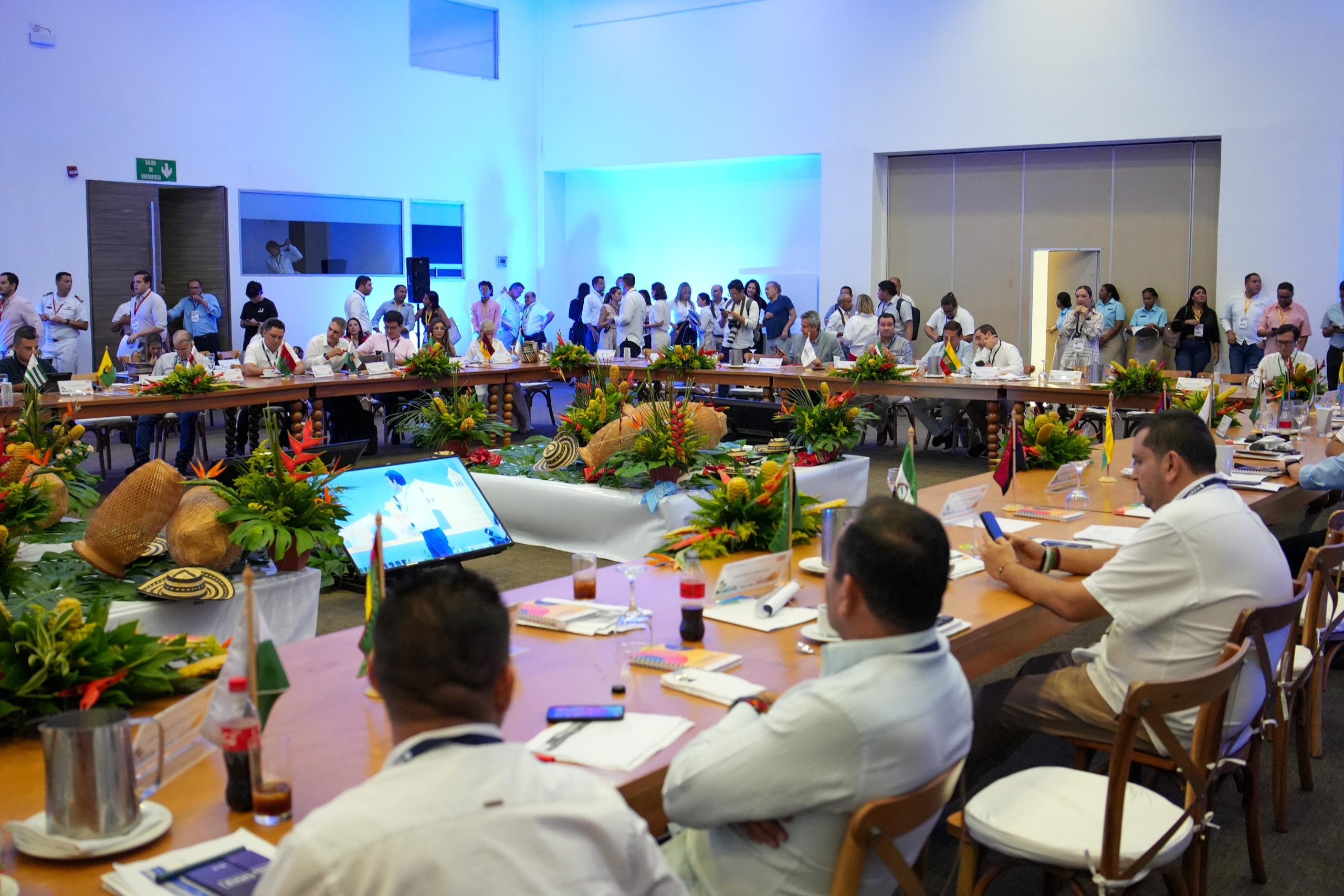 El objetivo, reiteró el ministro del Interior, Luis Fernando Velasco, es trabajar de manera coordinada con los departamentos para consolidar las propuestas del presidente Gustavo Petro y los planes de desarrollo en las regiones.