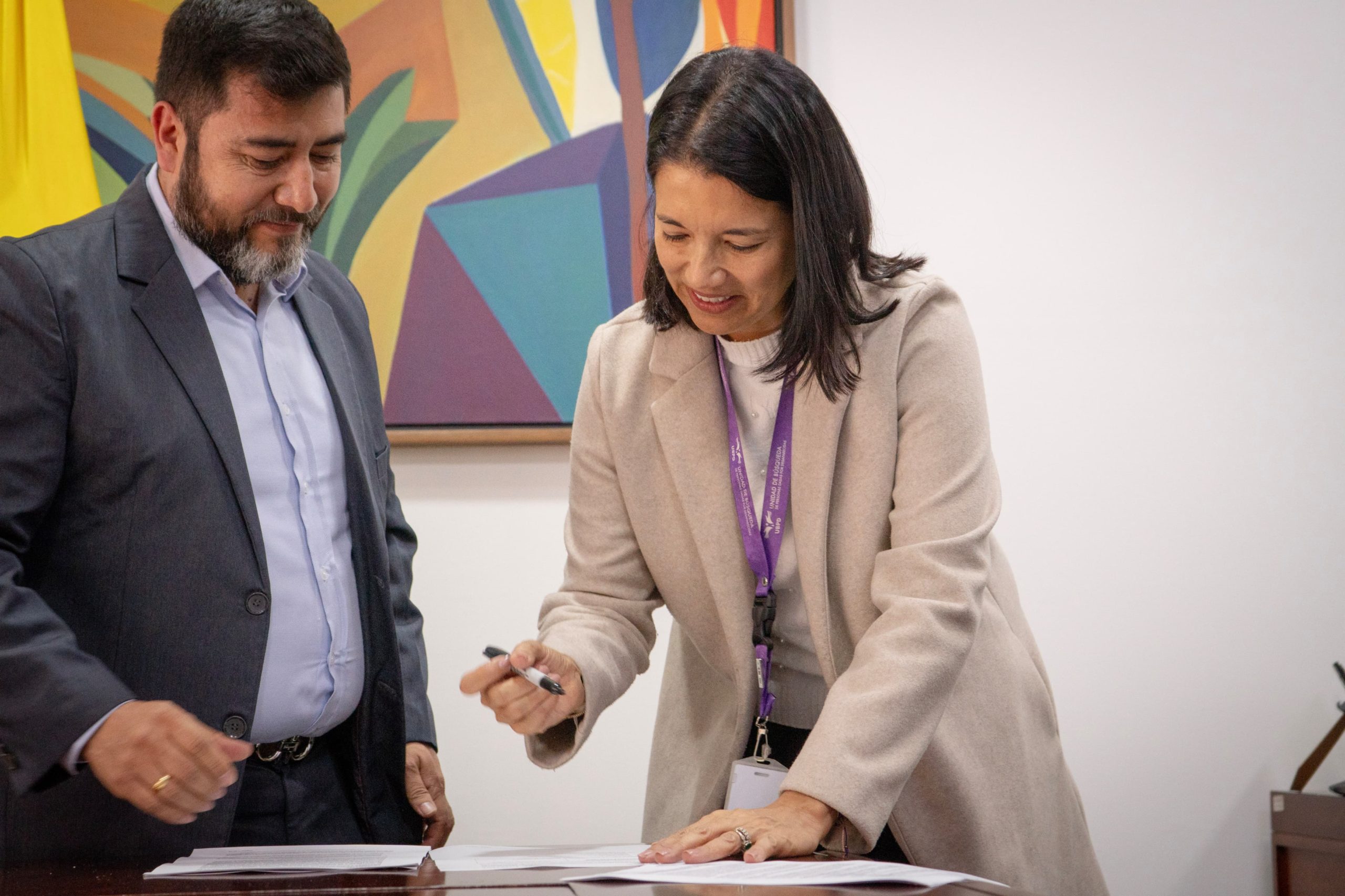 MinInterior y UBPD firman convenio para facilitar la búsqueda de personas dadas por desaparecidas en el marco del conflicto MinInterior y UBPD firman convenio para facilitar la búsqueda de personas dadas por desaparecidas en el marco del conflicto