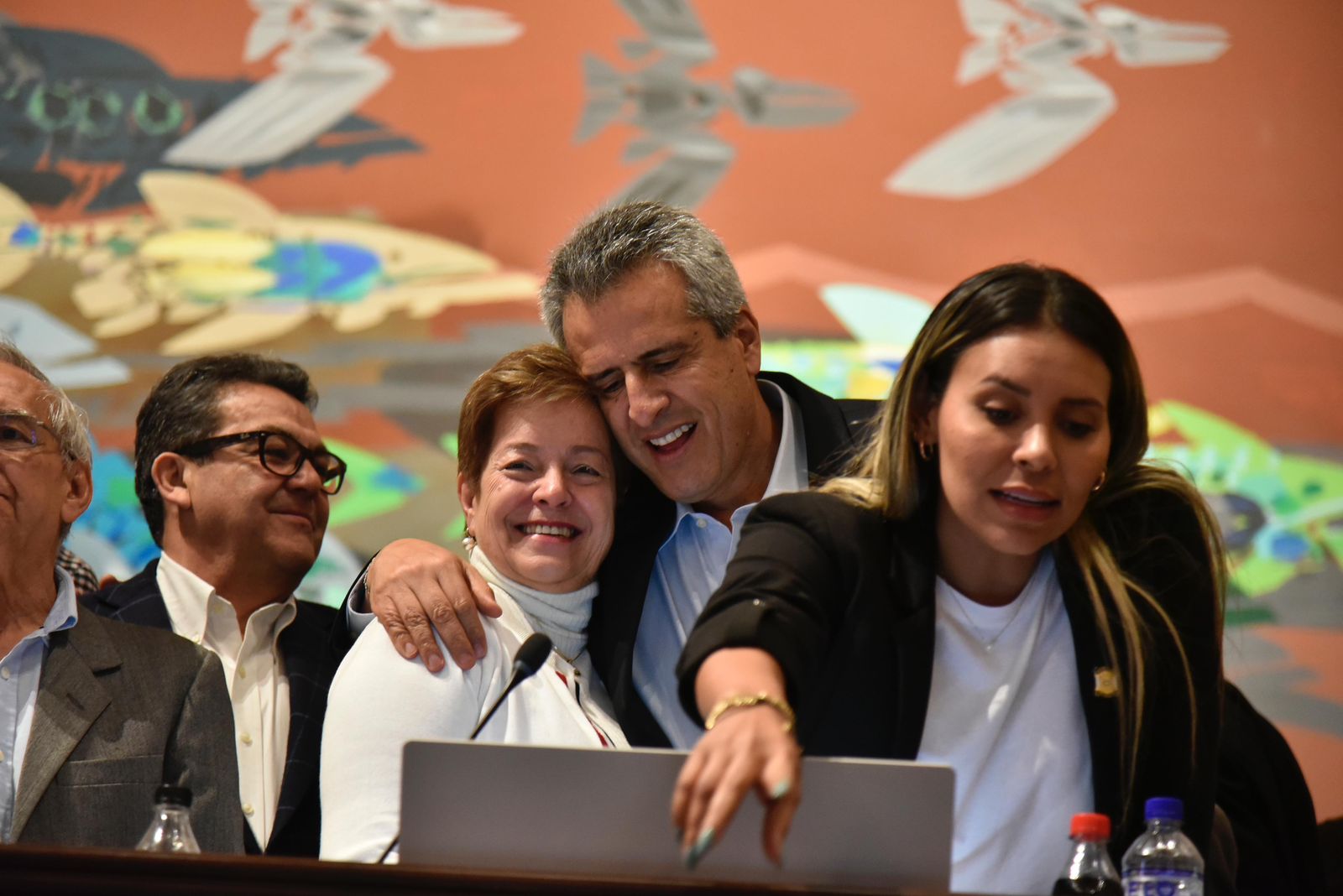 Con la Reforma Pensional sacaremos de la pobreza extrema a 2,5 millones de colombianos, ministro del Interior, Luis Fernando Velasco REFORMA PENSIONAL