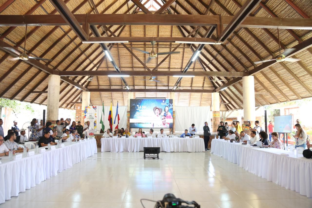 170824 Estos dos años deben ser de la ejecución de proyectos aprobados para la transformación de los territorios PDET Ministro Cristo Estos dos años deben ser de la ejecución de proyectos aprobados para la transformación de los territorios PDET Ministro Cristo