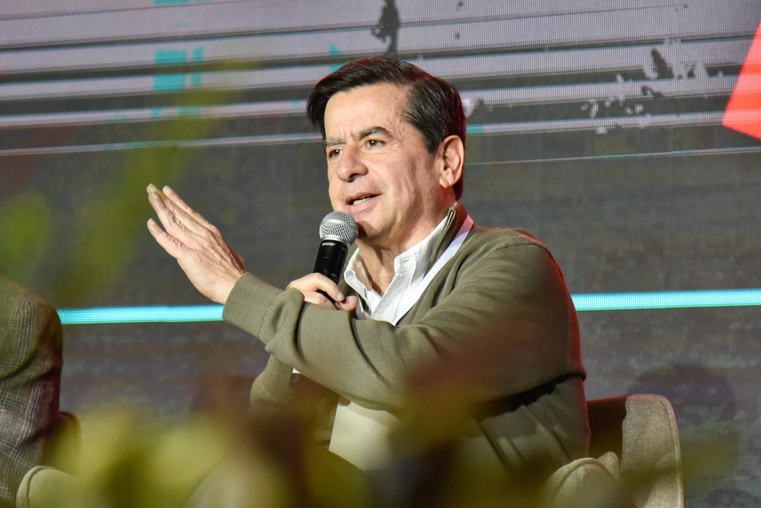 Ministro Juan Fernando Cristo da las bases del Acuerdo Nacional