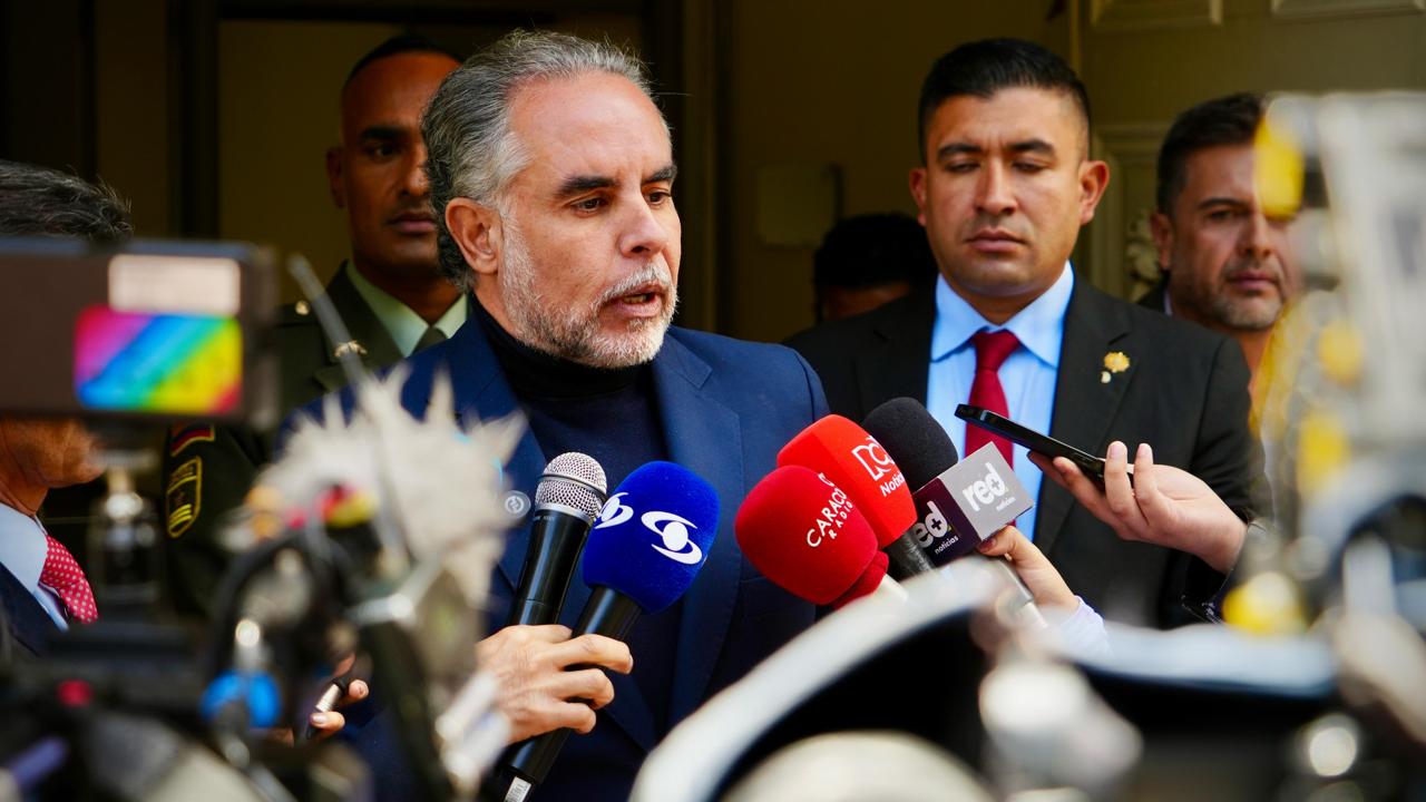 Ministro del Interior declaraciones Ministro del Interior dando declaraciones