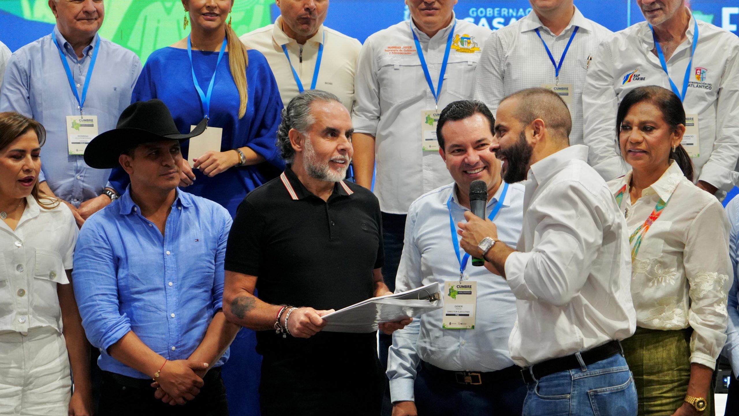 250425_Foto_La verdadera descentralización del Estado está en la descentralización de los recursos”, Armando Benedetti, ministro del Interior, en la Cumbre de Gobernadores La meta del Gobierno nacional es radicar el proyecto de Ley de Competencias, que garantizará la autonomía territorial y la descentralización, el próximo 20 de julio, en el Congreso de la República.