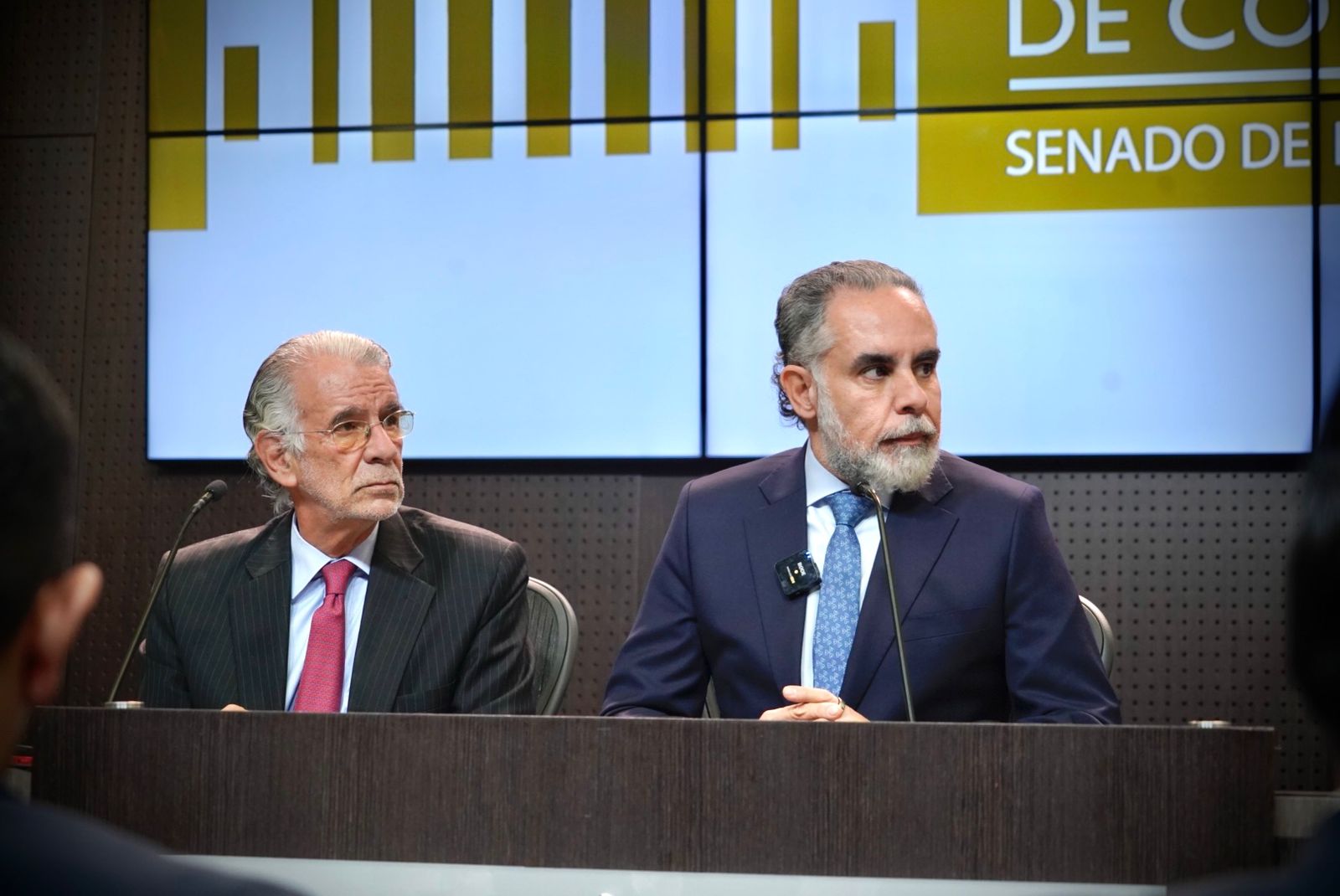 Mininterior radica proyecto de Región Entidad Territorial Caribe El Ministro del Interior, Armando Benedetti Villaneda, junto con el gobernador del Atlántico, Eduardo Verano de la Rosa, y parte de la bancada Caribe, radicó con mensaje de urgencia en la secretaría del Senado el proyecto que transformará la Región Administrativa y de Planificación (RAP) Caribe en una Entidad Territorial descentralizada.