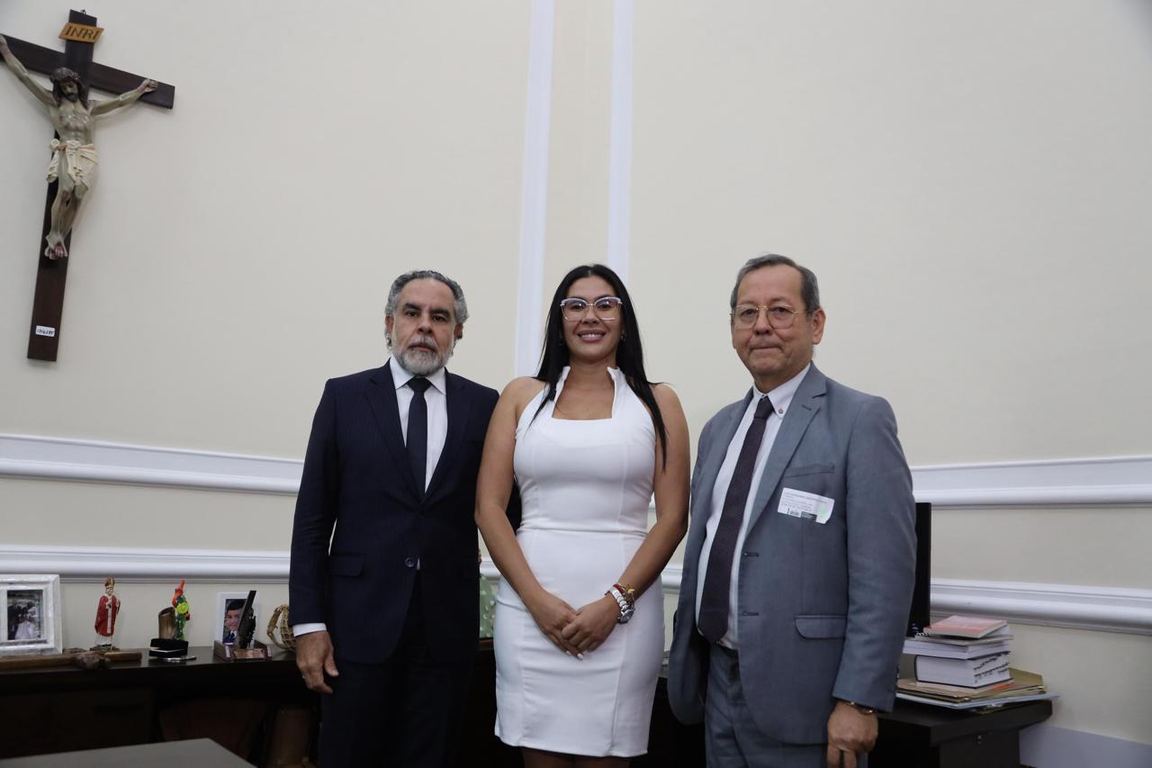 Ministro del Interior firmó proyecto de ley para fortalecer las asambleas departamentales Ministro del Interior firmó proyecto de ley para fortalecer las asambleas departamentales