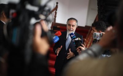 “La Corte no quiere que le impongan impuestos a los ricos y los cuida bastante”: Mininterior