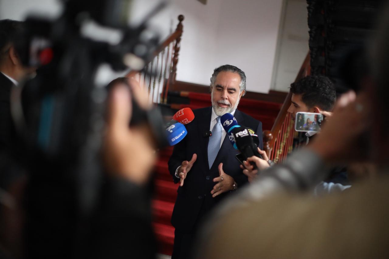 En la tarde de este miércoles, el ministro del Interior, Armando Benedetti, reaccionó a la decisión de la Corte Constitucional con la cual se tumbó el decreto 1474 de 2025 por medio del cuál el Gobierno recurría a la emergencia económica para sanear las finanzas públicas.