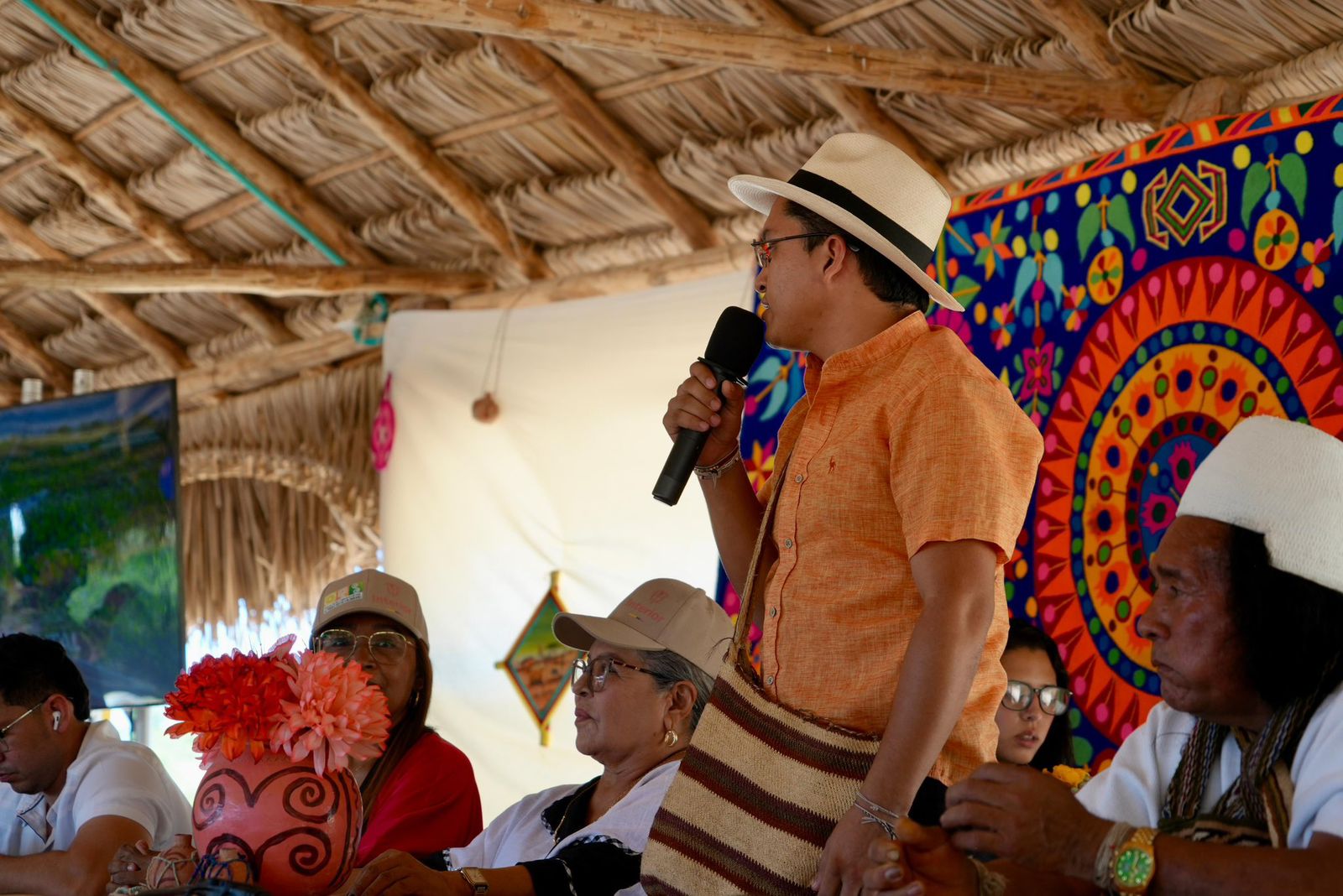 Avanza en Uribia la consulta previa sobre el nuevo proyecto de decreto de la Línea Negra 1 Avanza en Uribia la consulta previa sobre el nuevo proyecto de decreto de la Línea Negra 1