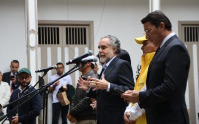 Con más de 122.000 mesas instaladas, el país avanza en una jornada electoral en calma