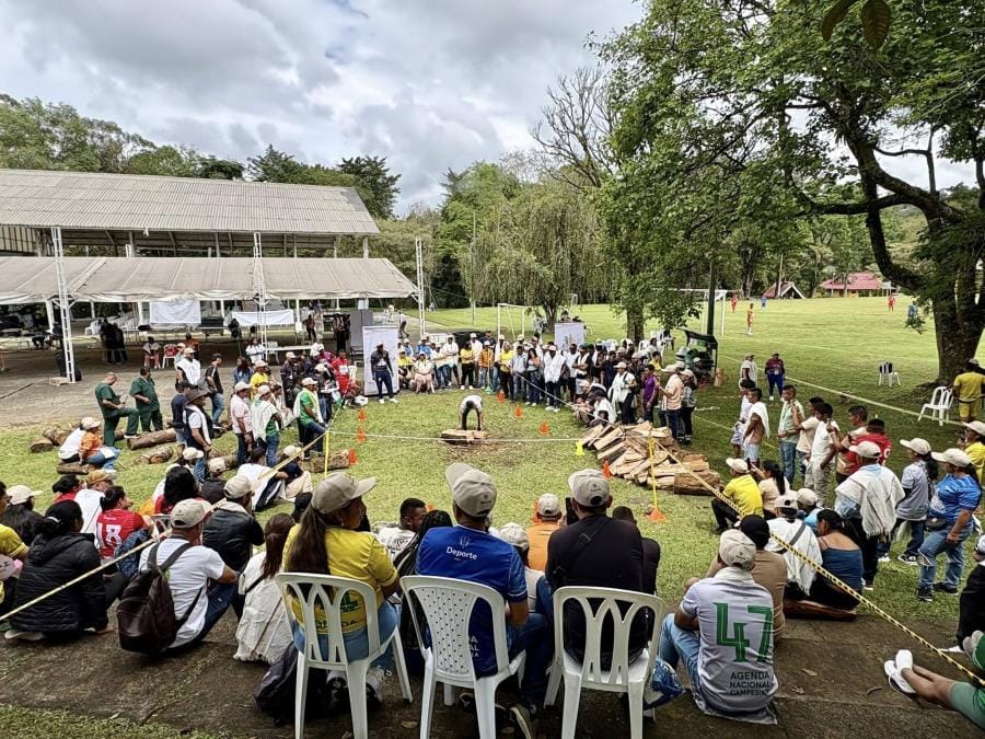 El Ministerio del Interior, a través de su Viceministerio para el Diálogo Social y los Derechos Humanos y su Dirección de Derechos Humanos, reconoce y respalda a las comunidades y organizaciones defensoras de derechos humanos en el departamento del Cauca. Su labor por la paz y la defensa de su territorio se ha consolidado como una fuente de esperanza y vida, en medio de la violencia, la estigmatización y las adversidades.